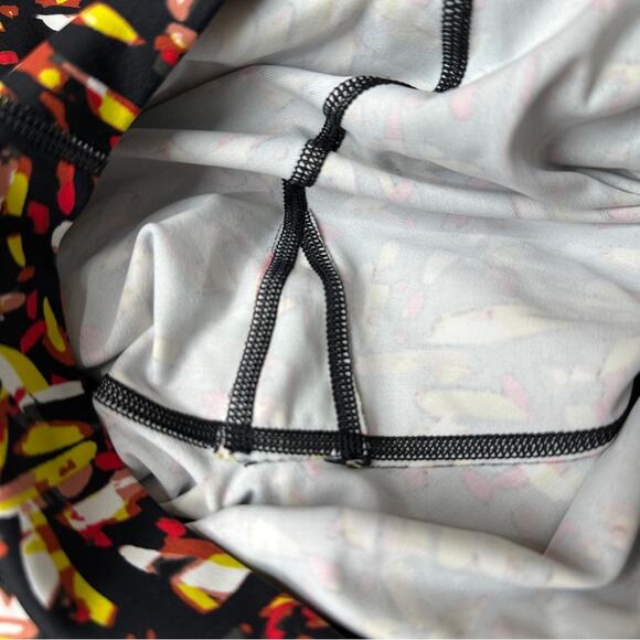 Aerie Offline Goals High Waisted Black Multicolor Abstract Leggings Size S - Picture 7 of 13